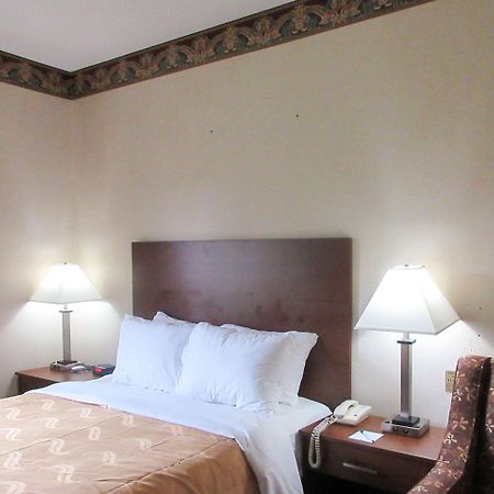 Quality Inn Sawyer Екстериор снимка