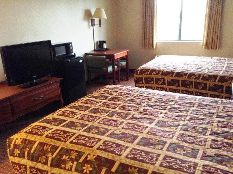 Quality Inn Sawyer Екстериор снимка