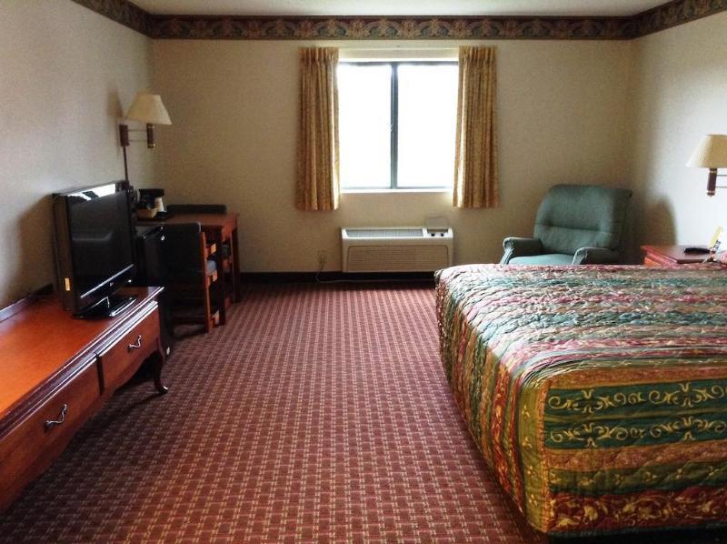 Quality Inn Sawyer Екстериор снимка